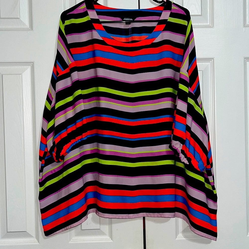 3/4 sleeves angled sides